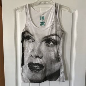 Pink - Truth About Love Tour tank top - Medium